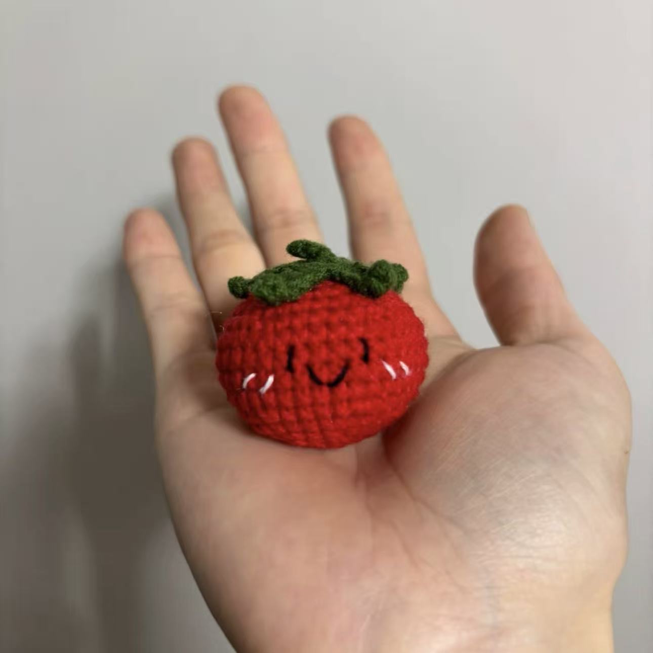 Handmade Crochet Tomato Keychain – Cute Red Mini Plush Fruit Bag Charm