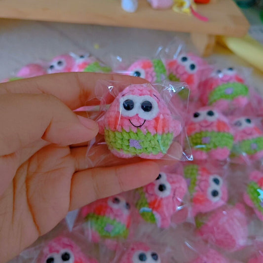 Handmade Crochet Patrick Star Doll – Cute Pink Plush Keychain Toy