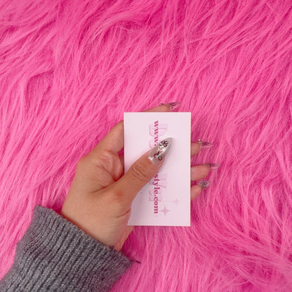 54 Cat Eye Bow Tie Nails