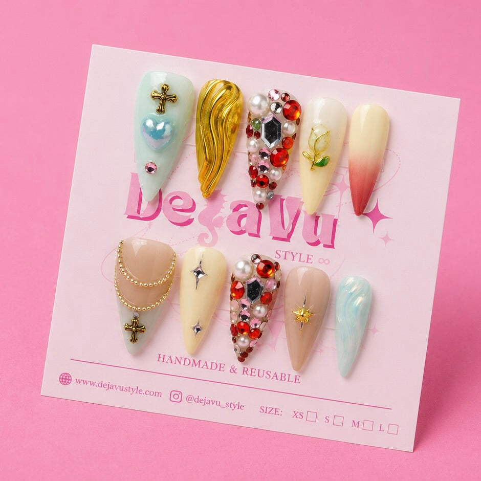 34 Baroque Gold Nails