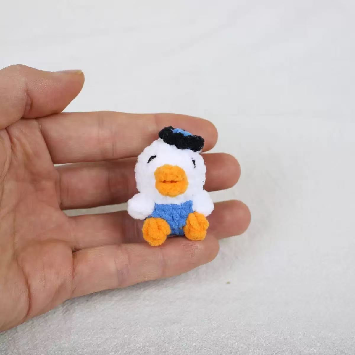 Handmade Crochet Donald Duck Keychain – Cute White Duck Plush Mini Bag Charm