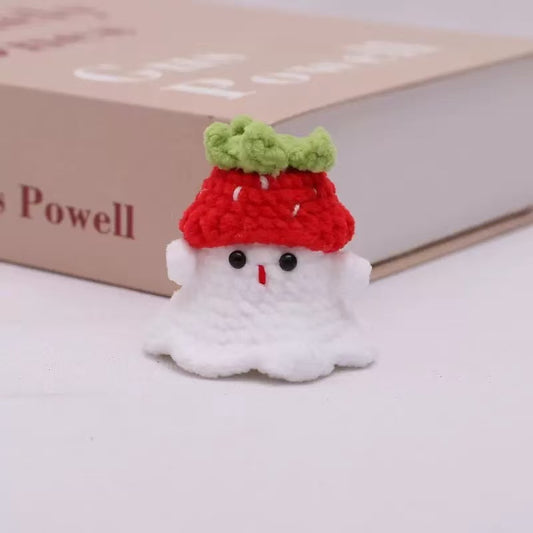 Handmade Crochet Ghost Strawberry Keychain – Cute White Mini Plush Fruit Bag Charm 👻🍓