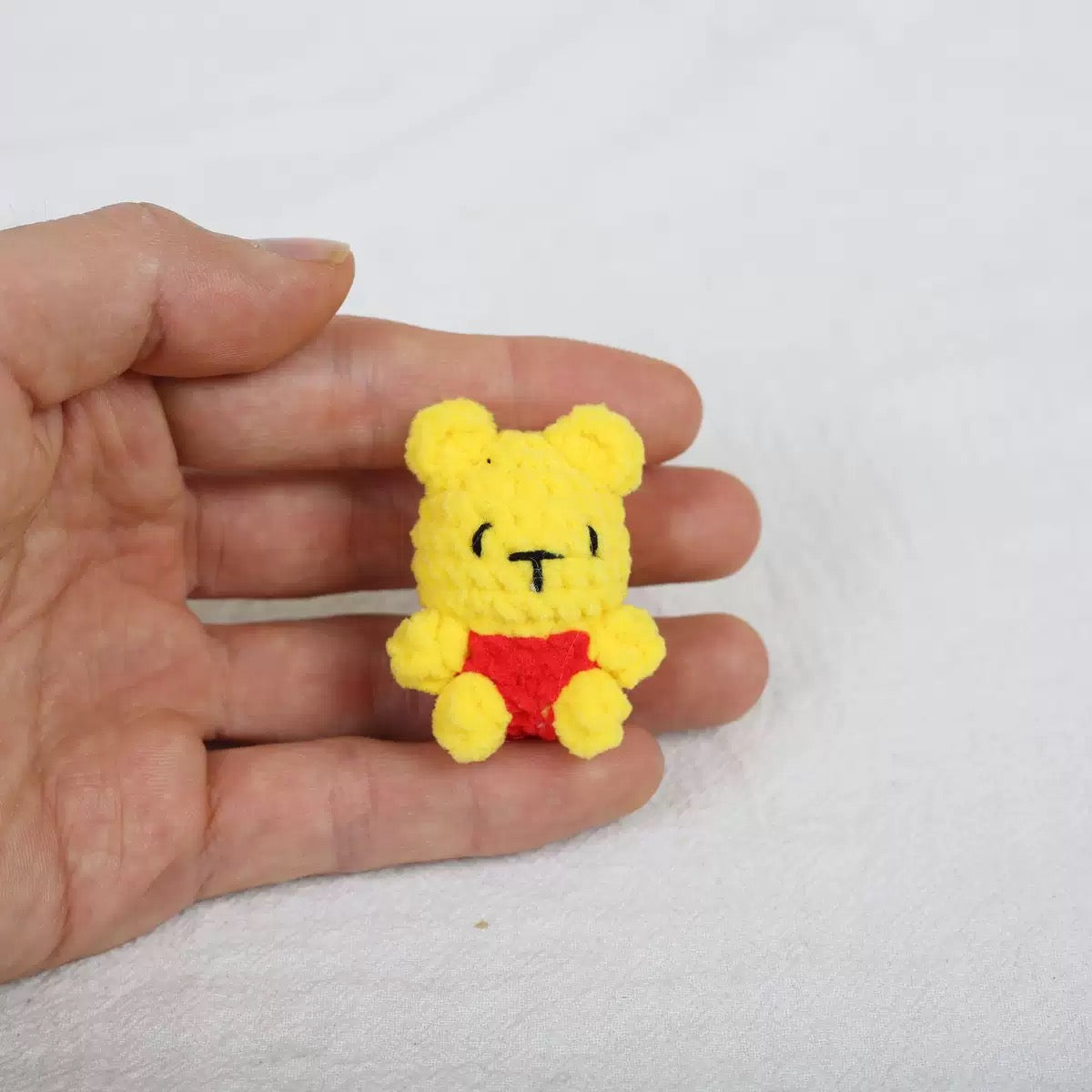 Handmade Crochet Winnie-the-Pooh Keychain – Cute Yellow Bear Mini Plush Bag Charm