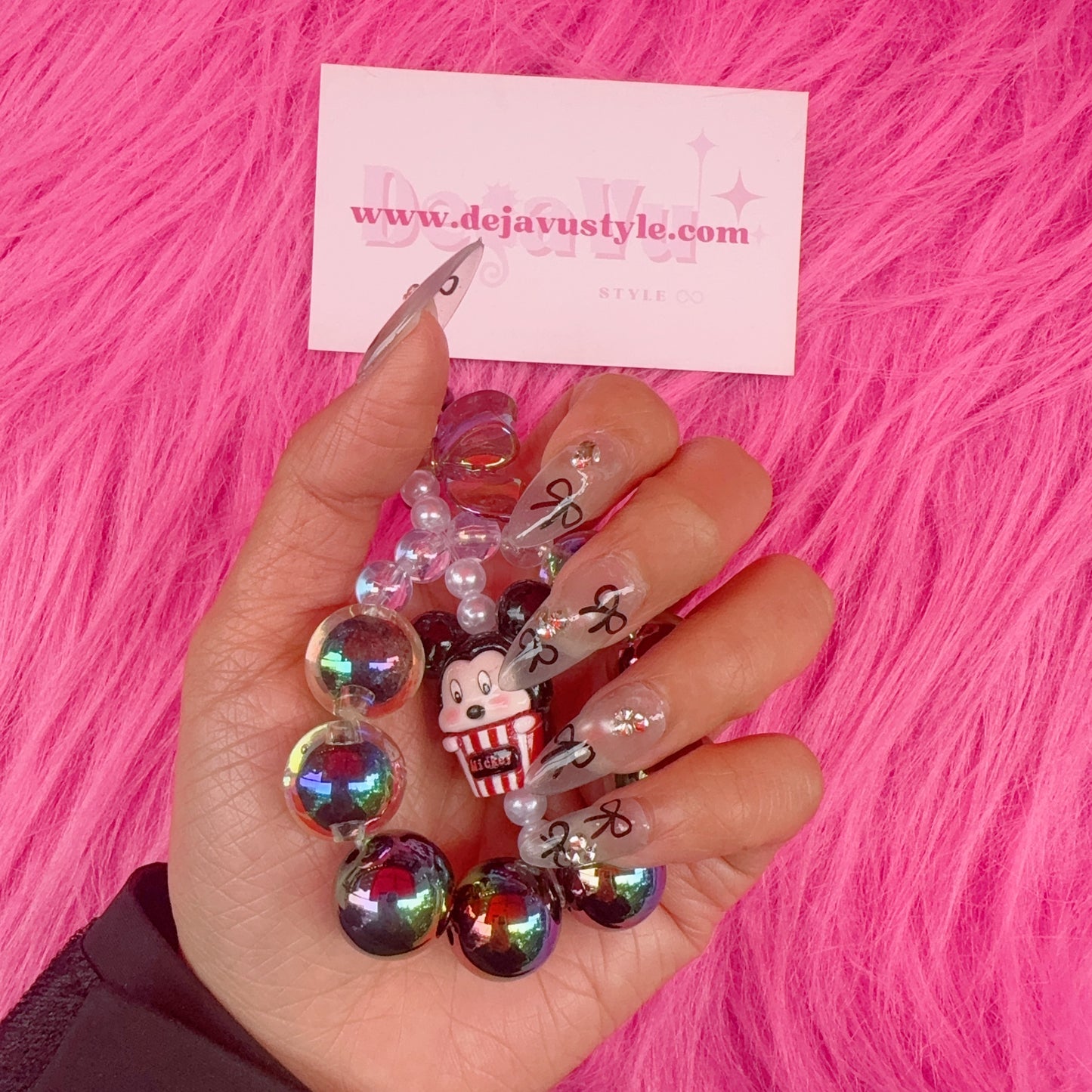 54 Cat Eye Bow Tie Nails