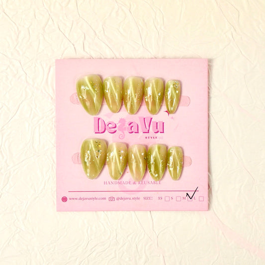 502 Emerald Glimmer Nails