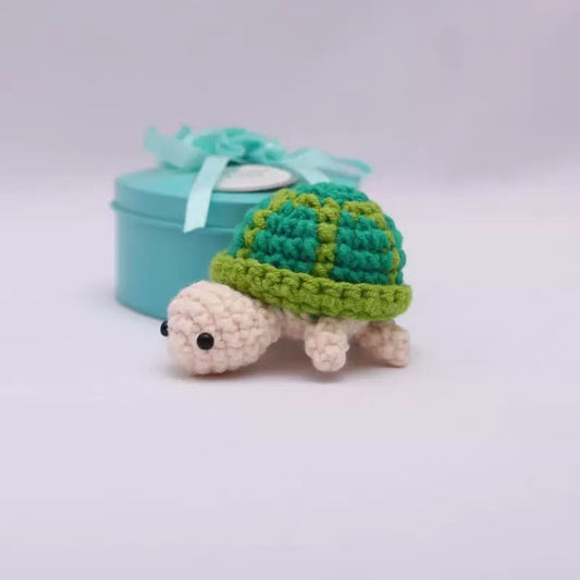 Handmade Crochet Turtle Keychain – Cute Green Mini Plush Animal Bag Charm