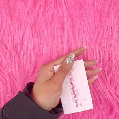 220 Pearlescent Chrome Hearts Nail Art